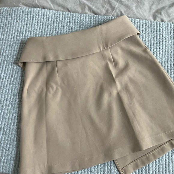 Zara Crossed Mini Skirt - Picture 3 of 4